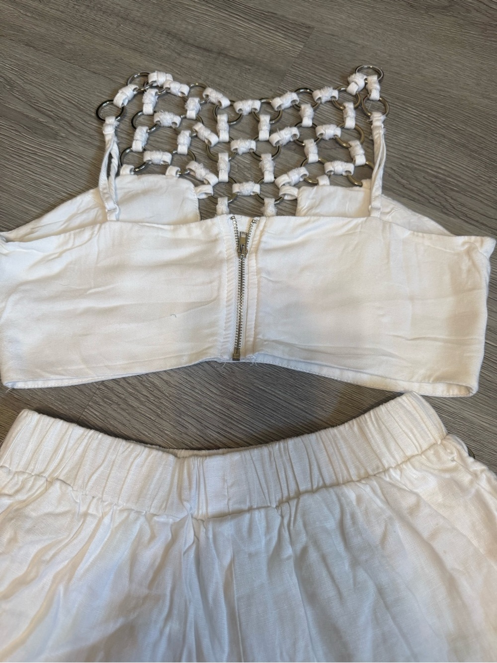 Millau White Two-Piece Top and Shorts Set with Silver rings Details size small - Picture 10 of 13